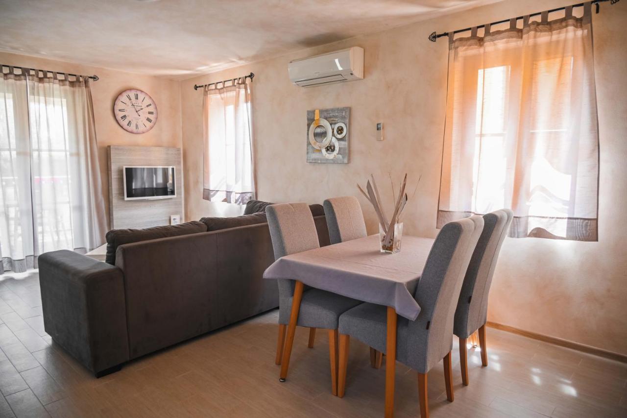 Teo Apartments フンタナ エクステリア 写真
